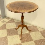 848 2348 PEDESTAL TABLE